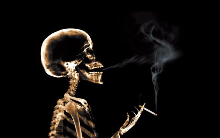 smoking as a cause of back pain in the scapular region